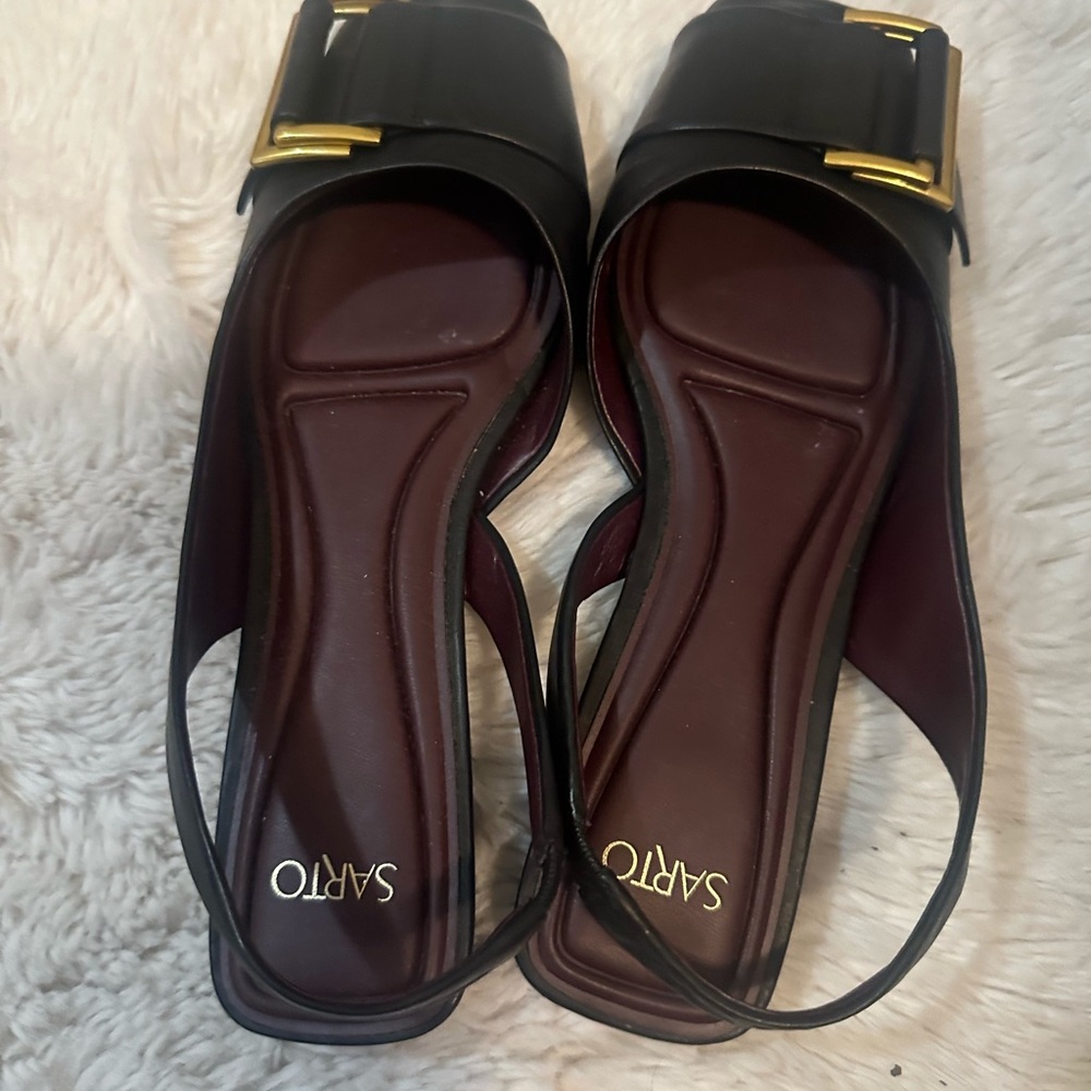 Shoe:women size 7:5